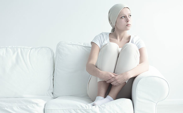 Рак шейки матки - операция при 1 и 2 стадии. Делают ли операцию при 3 стадии?